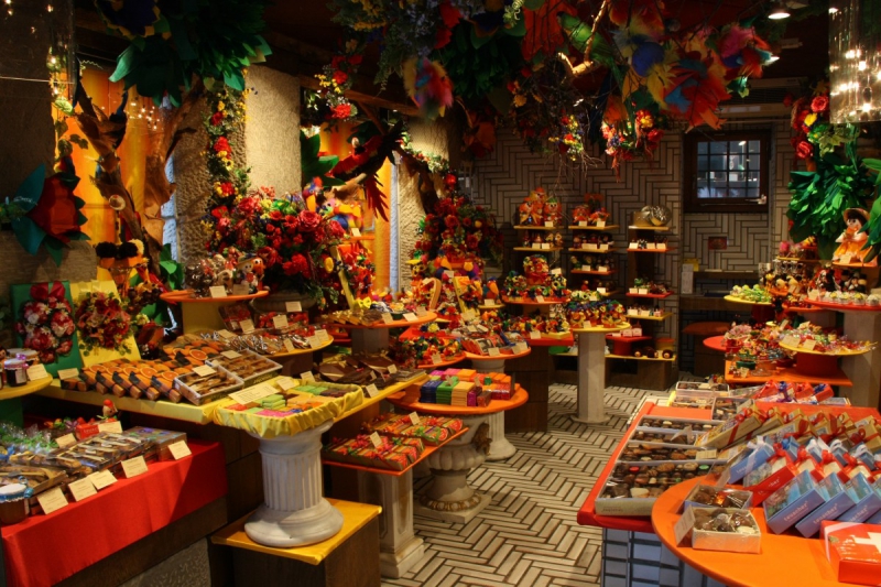 vente-VENCE-min_candy_store_chocolate_shop_chocolate_switzerland-393515